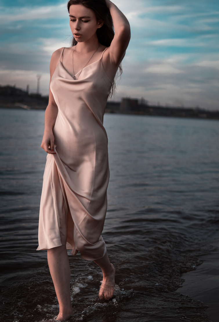Rosy vegan silk dress